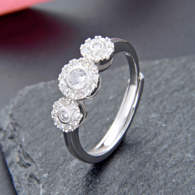 White Cubic Zirconia Round Sterling Silver Ring for Woman - Click Image to Close